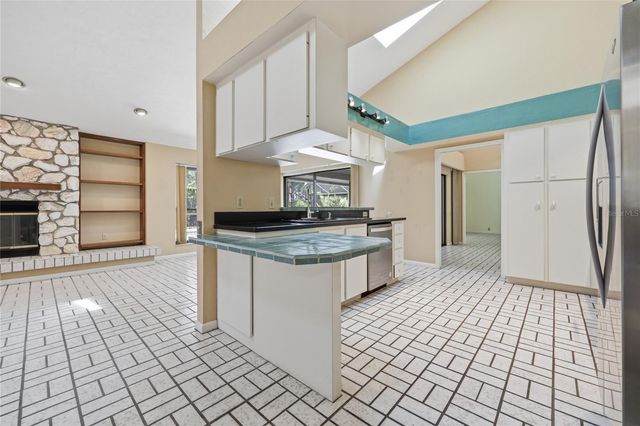 2408 NW 14TH PLACE, Gainesville, FL 32605