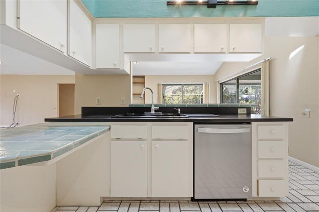 2408 NW 14TH PLACE, Gainesville, FL 32605