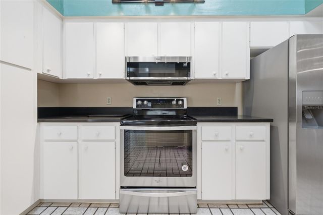 2408 NW 14TH PLACE, Gainesville, FL 32605