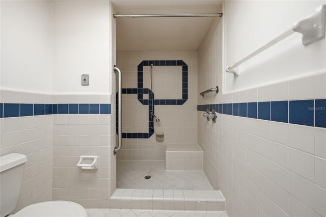 2408 NW 14TH PLACE, Gainesville, FL 32605