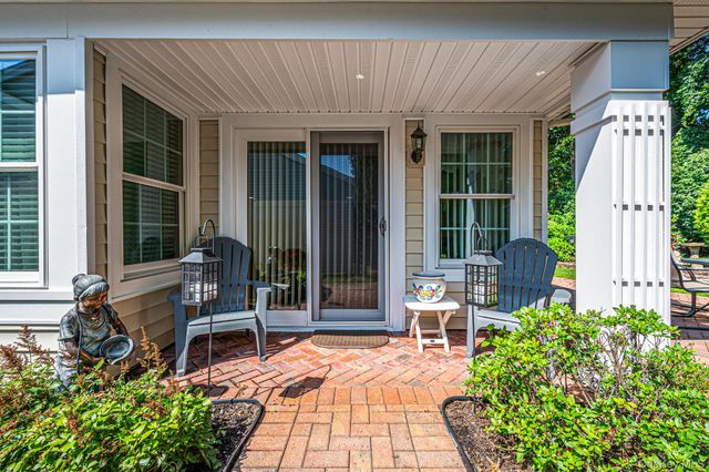 19 Sayville Court, Ridge, NY 11961