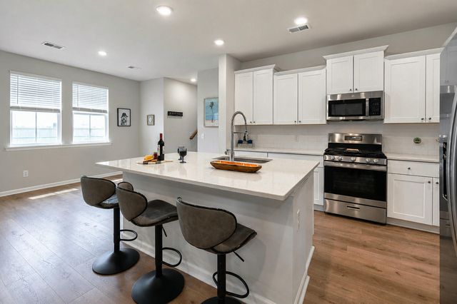104 Spotted Way, Summerville, SC 29485