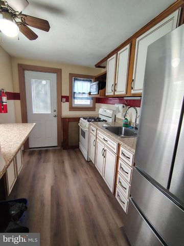 135 2ND AVE, Roebling, NJ 08554