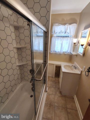 135 2ND AVE, Roebling, NJ 08554