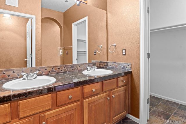 23024 E Ontario Drive 105, Aurora, CO 80016