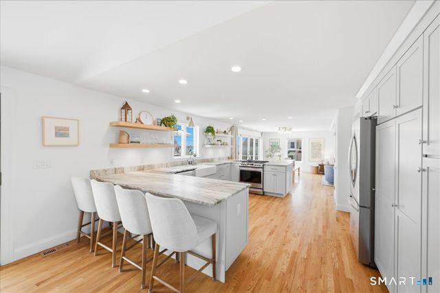 93 Pearl Street, Groton, CT 06340