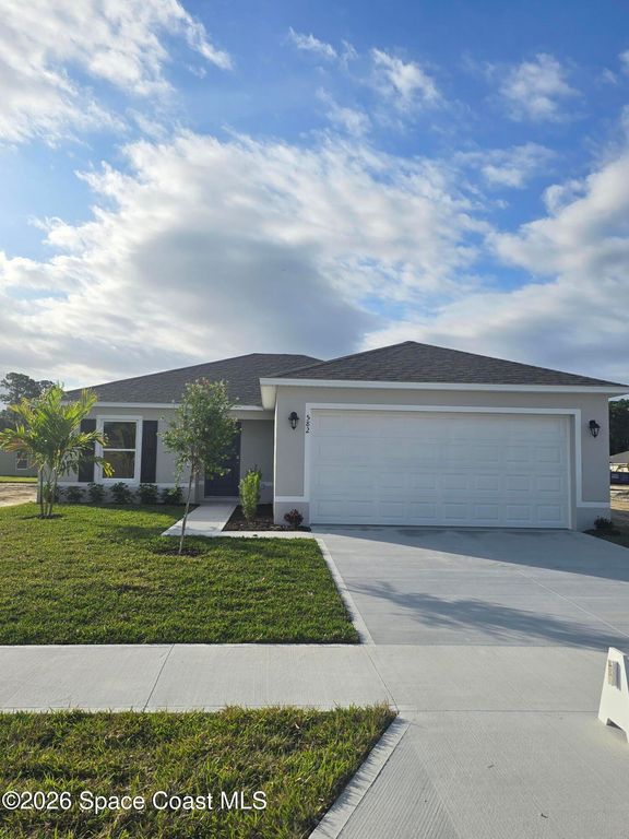 582 SW Richmond Circle SW, Palm Bay, FL 32908