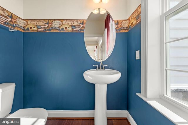 18 SUMMER GROVE DR, Kearneysville, WV 25430