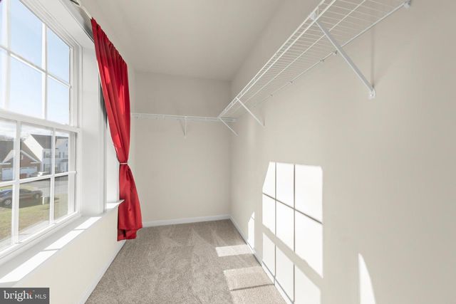 18 SUMMER GROVE DR, Kearneysville, WV 25430