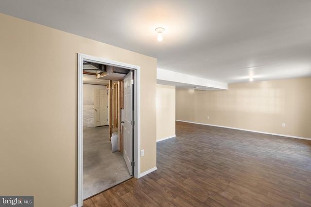 18 SUMMER GROVE DR, Kearneysville, WV 25430