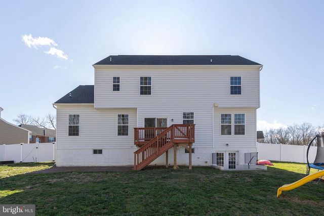 18 SUMMER GROVE DR, Kearneysville, WV 25430