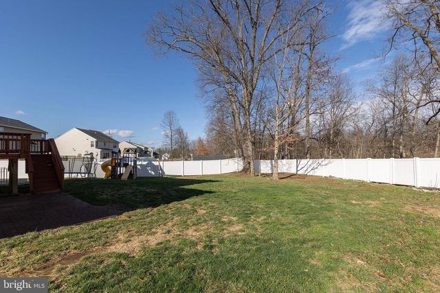 18 SUMMER GROVE DR, Kearneysville, WV 25430