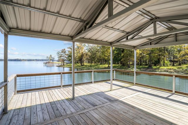 2846 Palo Gaucho Crossing, Hemphill, TX 75948