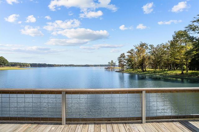 2846 Palo Gaucho Crossing, Hemphill, TX 75948