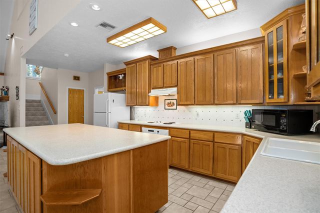 2846 Palo Gaucho Crossing, Hemphill, TX 75948