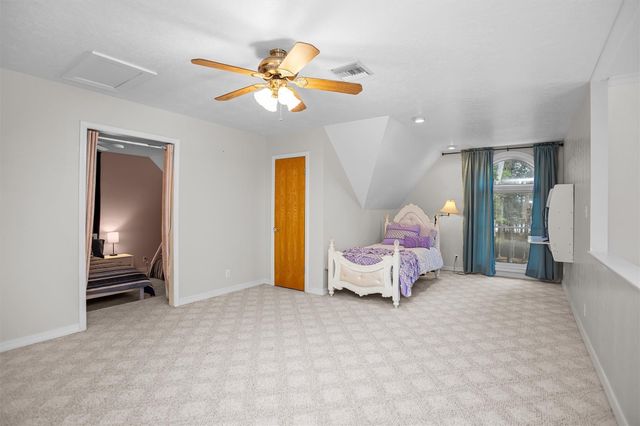 2846 Palo Gaucho Crossing, Hemphill, TX 75948