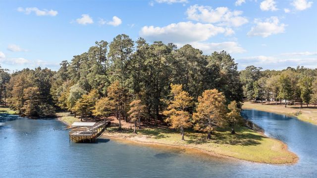 2846 Palo Gaucho Crossing, Hemphill, TX 75948