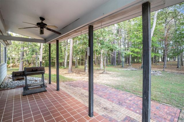 2846 Palo Gaucho Crossing, Hemphill, TX 75948