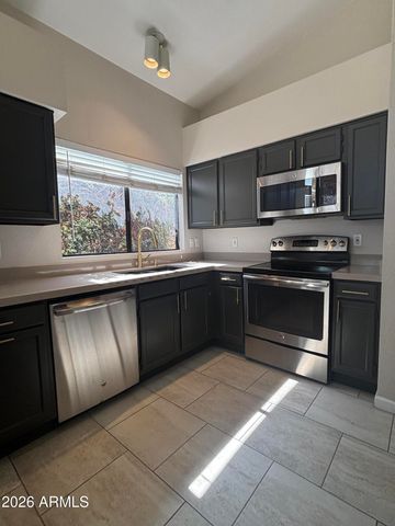 9584 E WINDROSE Drive, Scottsdale, AZ 85260