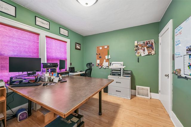 1806 7th Avenue SE, Cedar Rapids, IA 52403