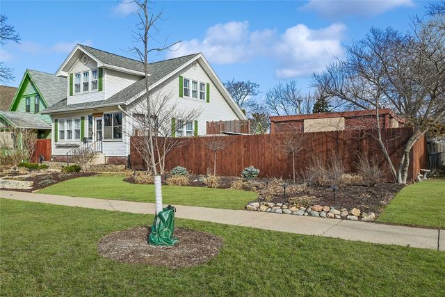 1806 7th Avenue SE, Cedar Rapids, IA 52403