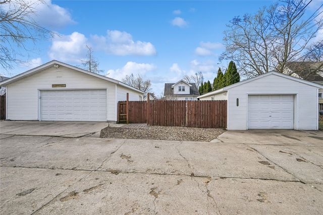 1806 7th Avenue SE, Cedar Rapids, IA 52403