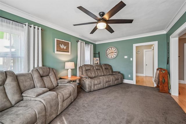 1806 7th Avenue SE, Cedar Rapids, IA 52403