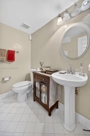 9002 SW 214th Ln, Cutler Bay, FL 33189