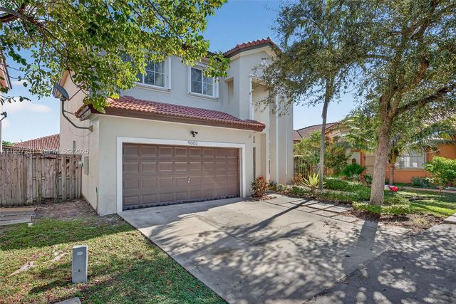 9002 SW 214th Ln, Cutler Bay, FL 33189
