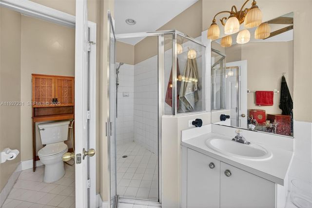 9002 SW 214th Ln, Cutler Bay, FL 33189