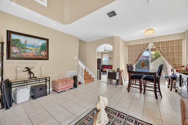 9002 SW 214th Ln, Cutler Bay, FL 33189