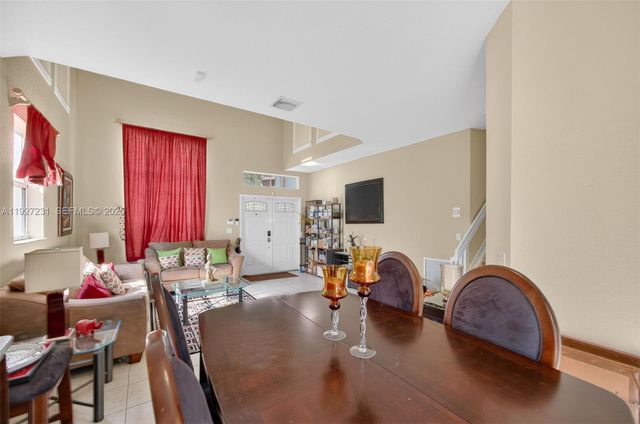 9002 SW 214th Ln, Cutler Bay, FL 33189