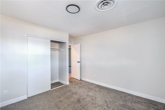 3114 Scarlet Oak Avenue, Las Vegas, NV 89104