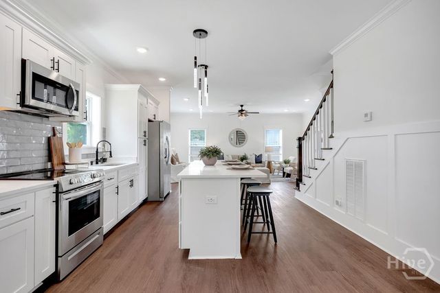 2005 E 38th Street, Savannah, GA 31404