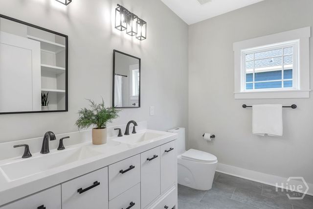 2005 E 38th Street, Savannah, GA 31404