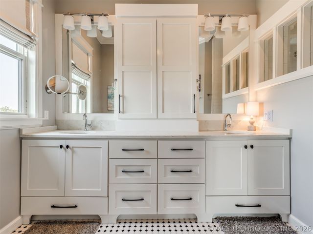 30 Park Street C, Carlton Landing, OK 74432