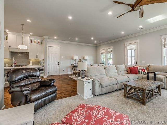 30 Park Street C, Carlton Landing, OK 74432