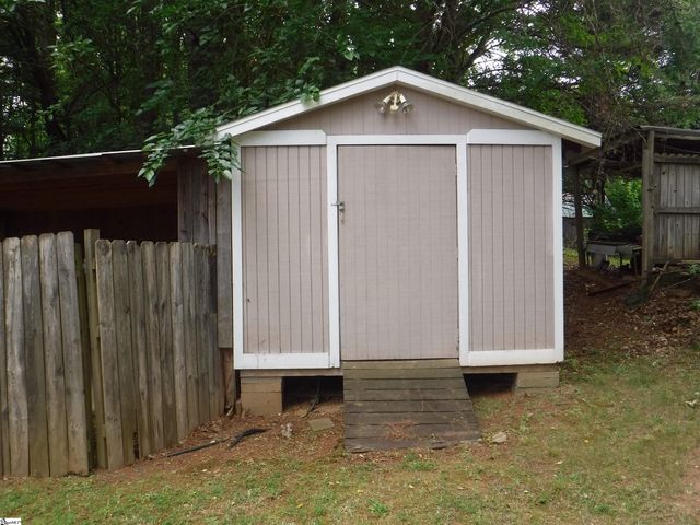 123 Gower Road, Spartanburg, SC 29303