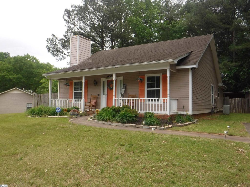 123 Gower Road, Spartanburg, SC 29303