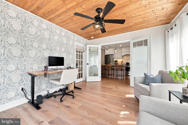 427 AVONDALE AVE, Haddonfield, NJ 08033