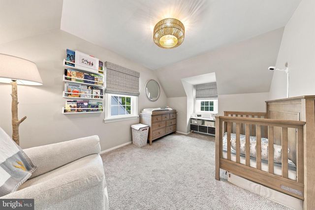 427 AVONDALE AVE, Haddonfield, NJ 08033