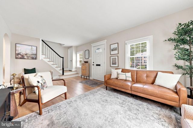 427 AVONDALE AVE, Haddonfield, NJ 08033