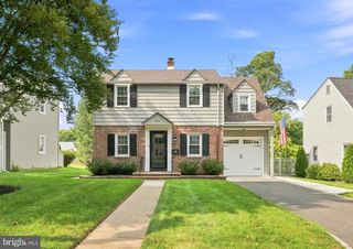 427 AVONDALE AVE, Haddonfield, NJ 08033