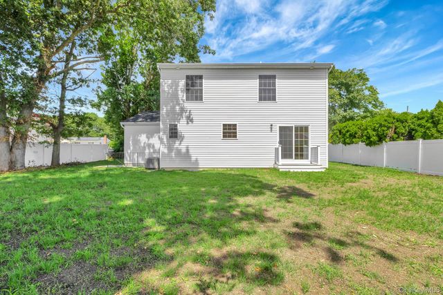 112 Chanel Drive E, Shirley, NY 11967