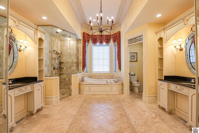 23 Tralee Ct, Benton, KY 42025