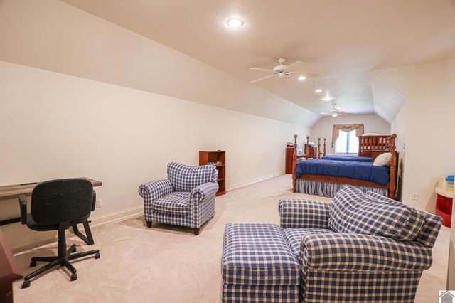 23 Tralee Ct, Benton, KY 42025