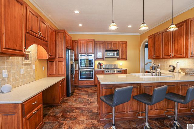 23 Tralee Ct, Benton, KY 42025