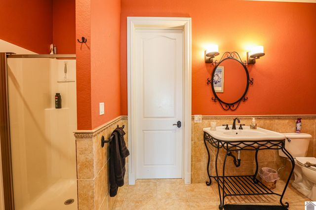 23 Tralee Ct, Benton, KY 42025