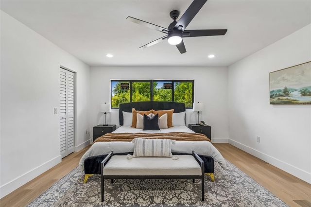 2550 GOMAZ WAY S, St Petersburg, FL 33712