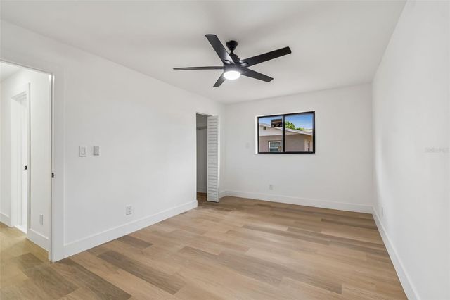 2550 GOMAZ WAY S, St Petersburg, FL 33712